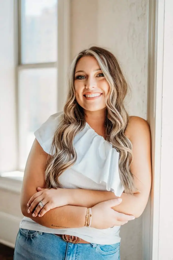 Mackenzie Streun Hairstylist