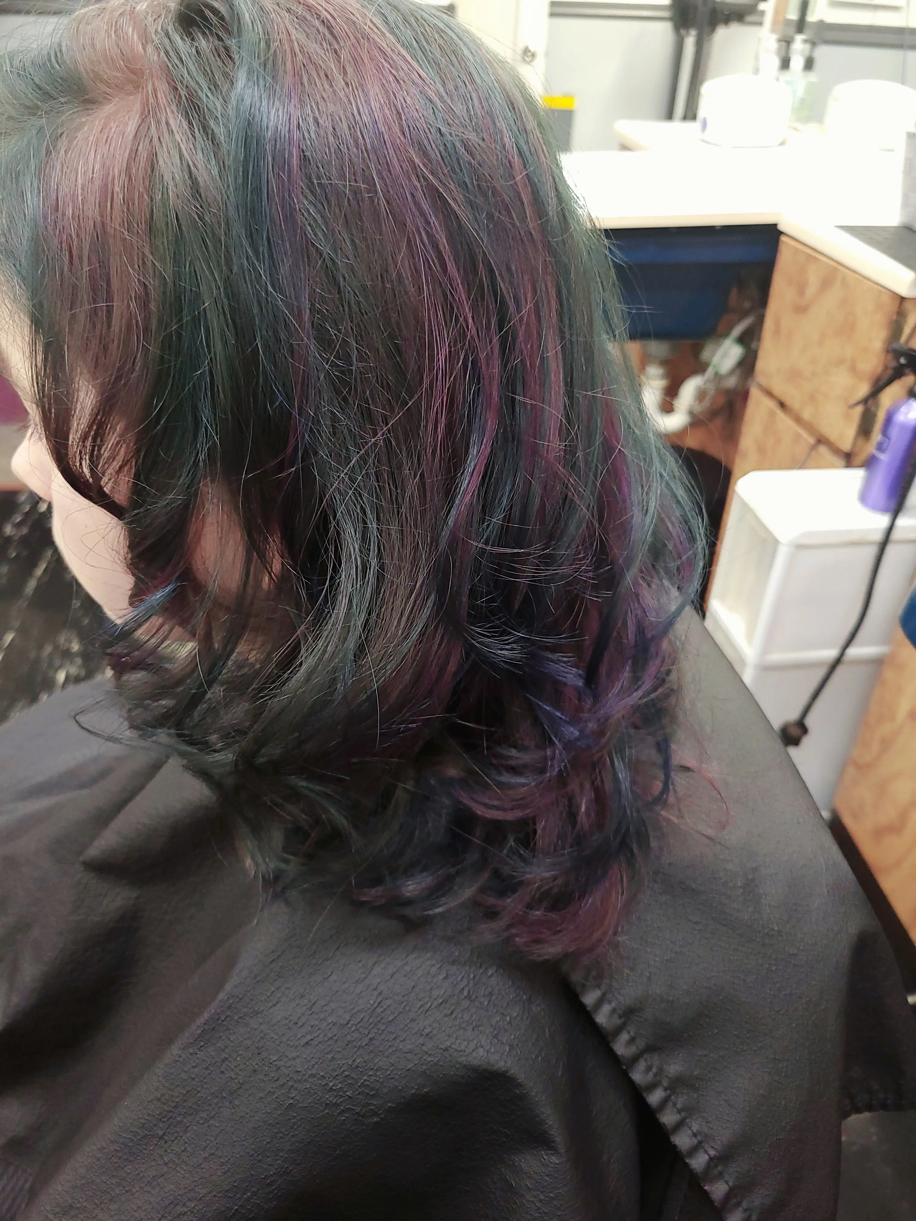Vibrant Vibes roots/ color boost 