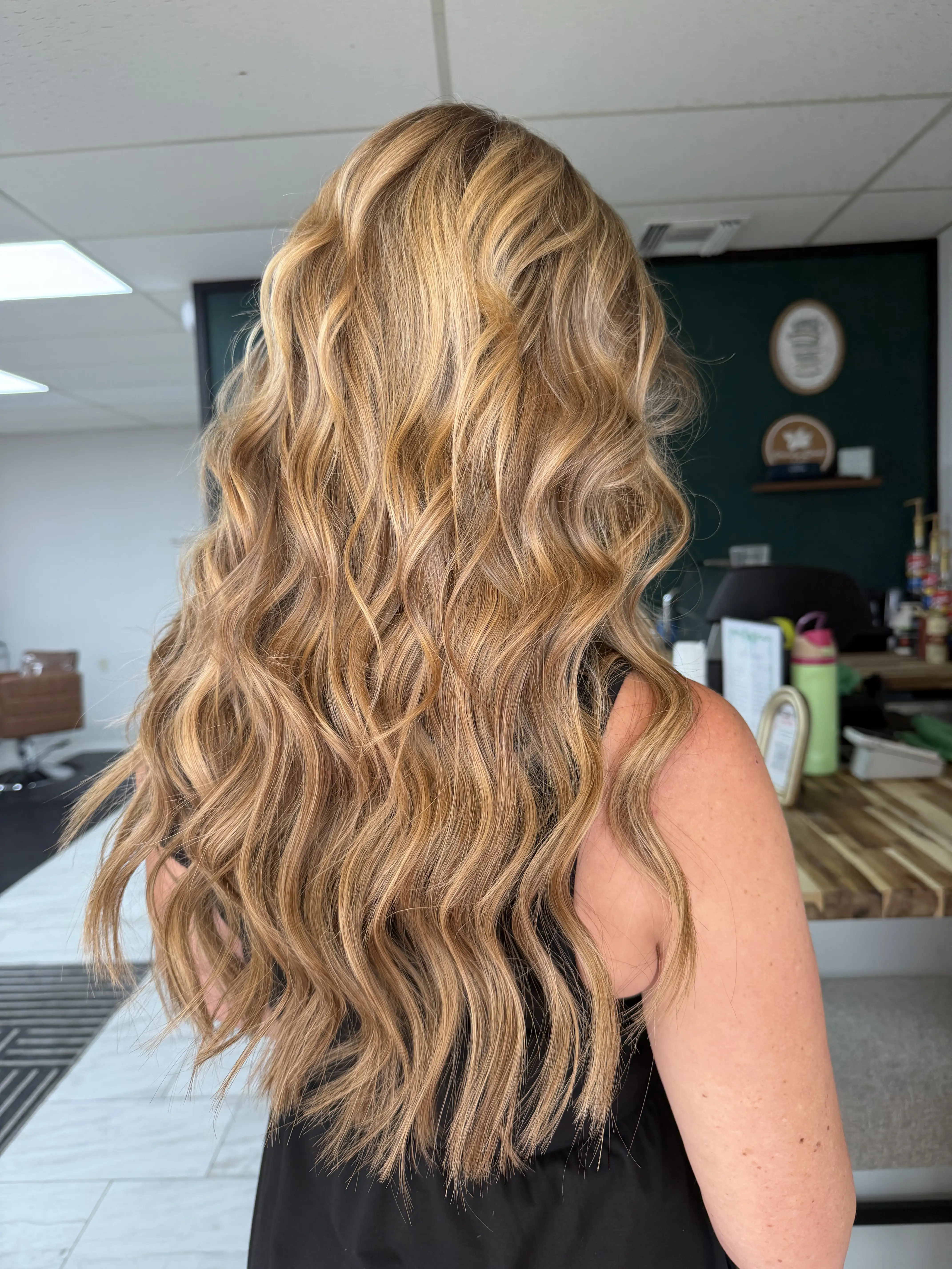 Western Waves Hair Co. website photo