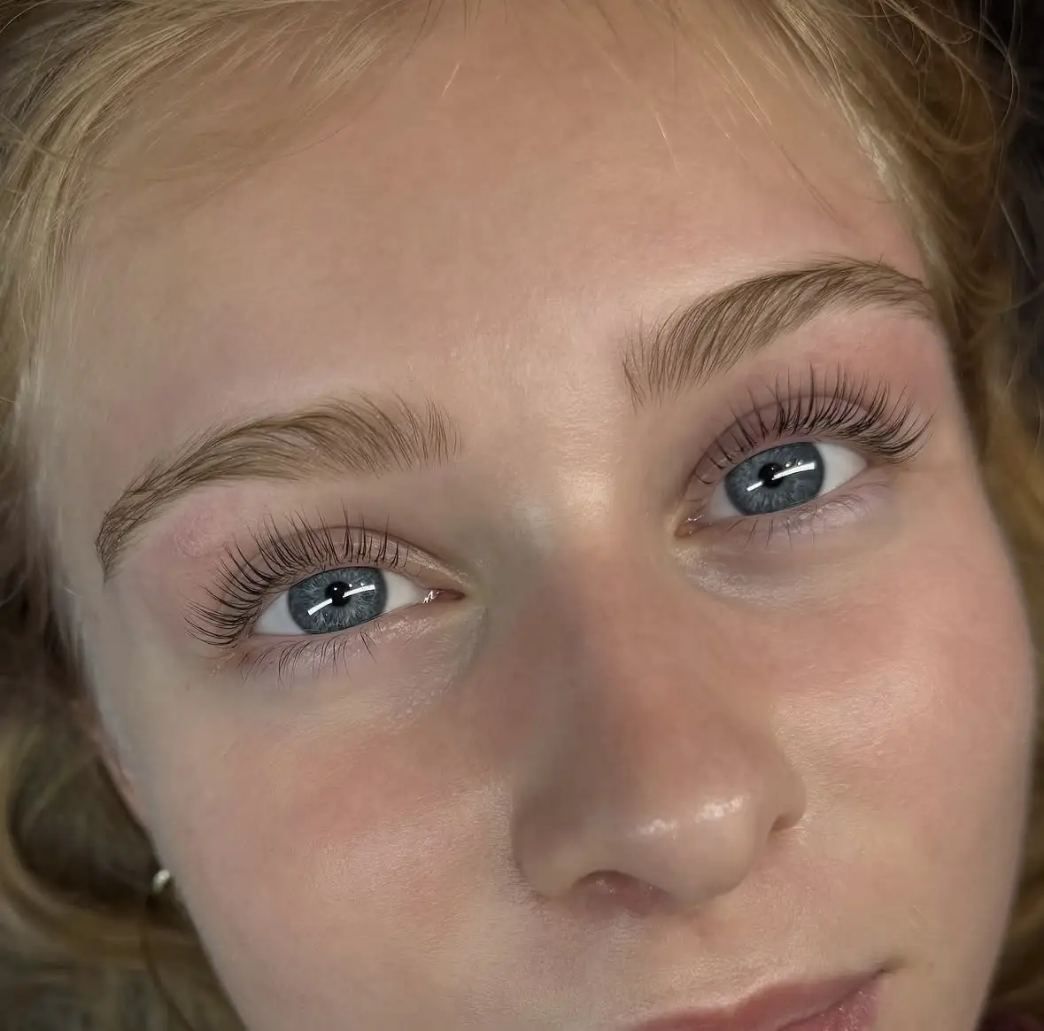 Lash Lift & Tint + Brow Wax