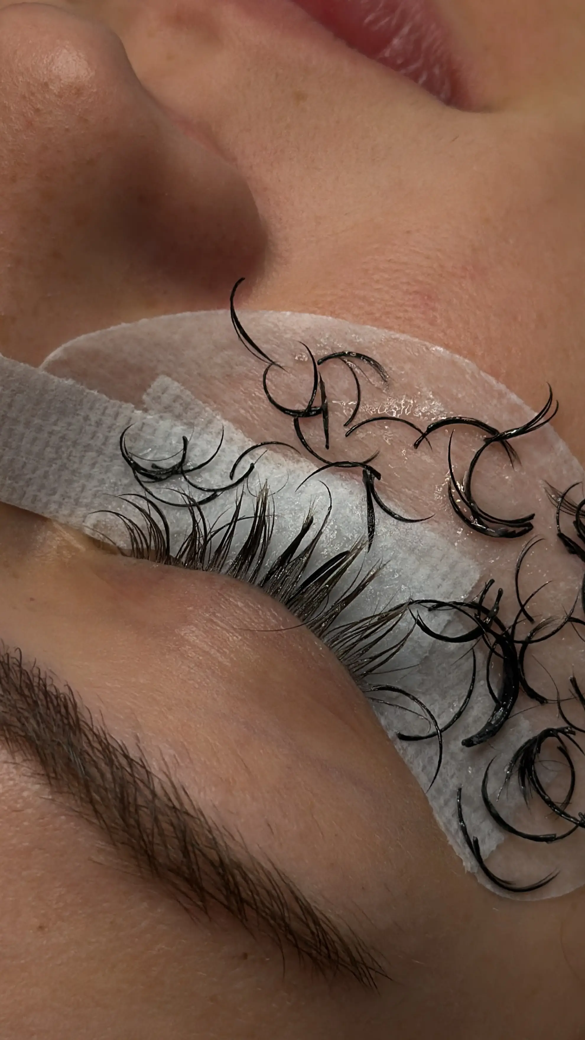 Lash Removal 