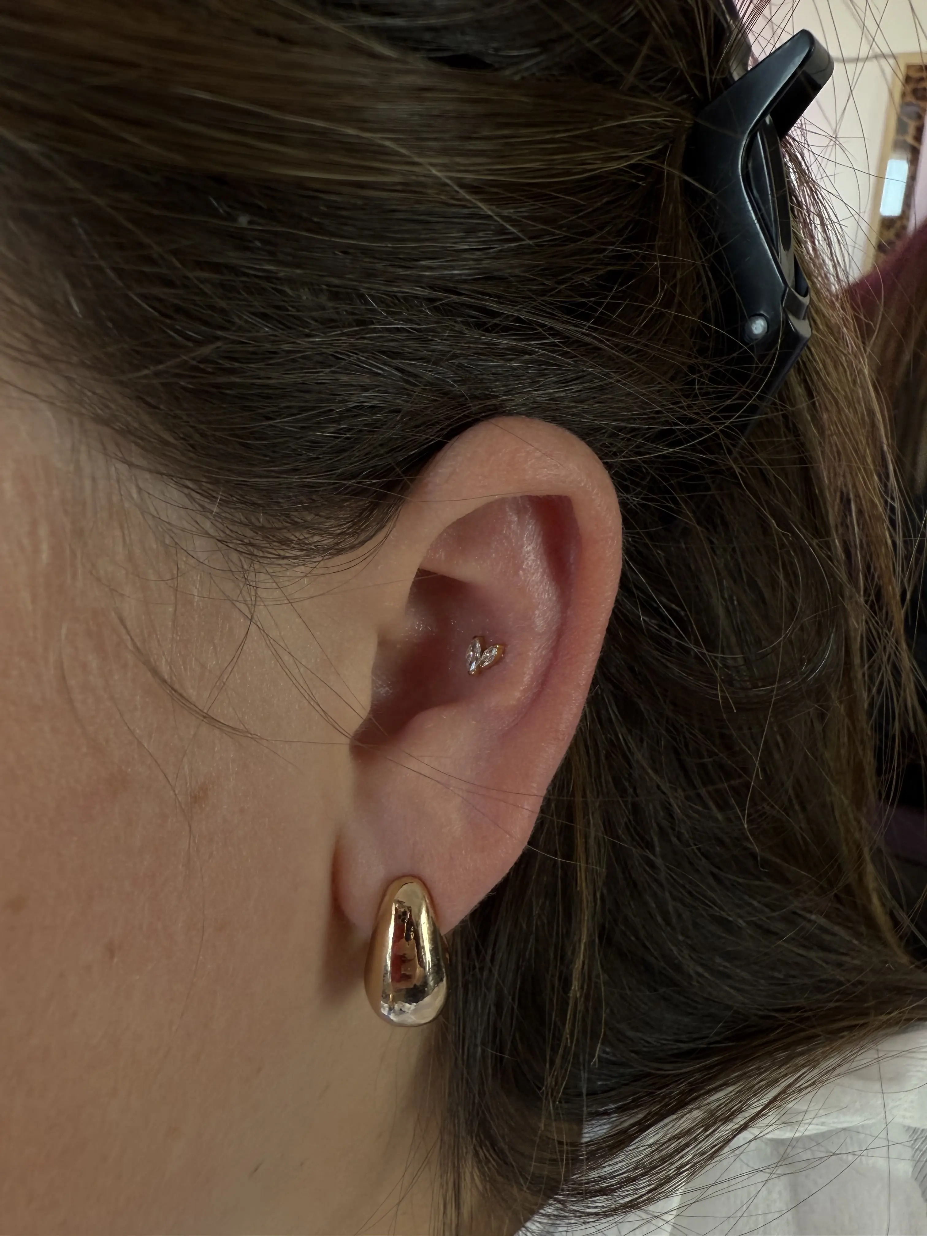 Minor 16+ Conch Piercing