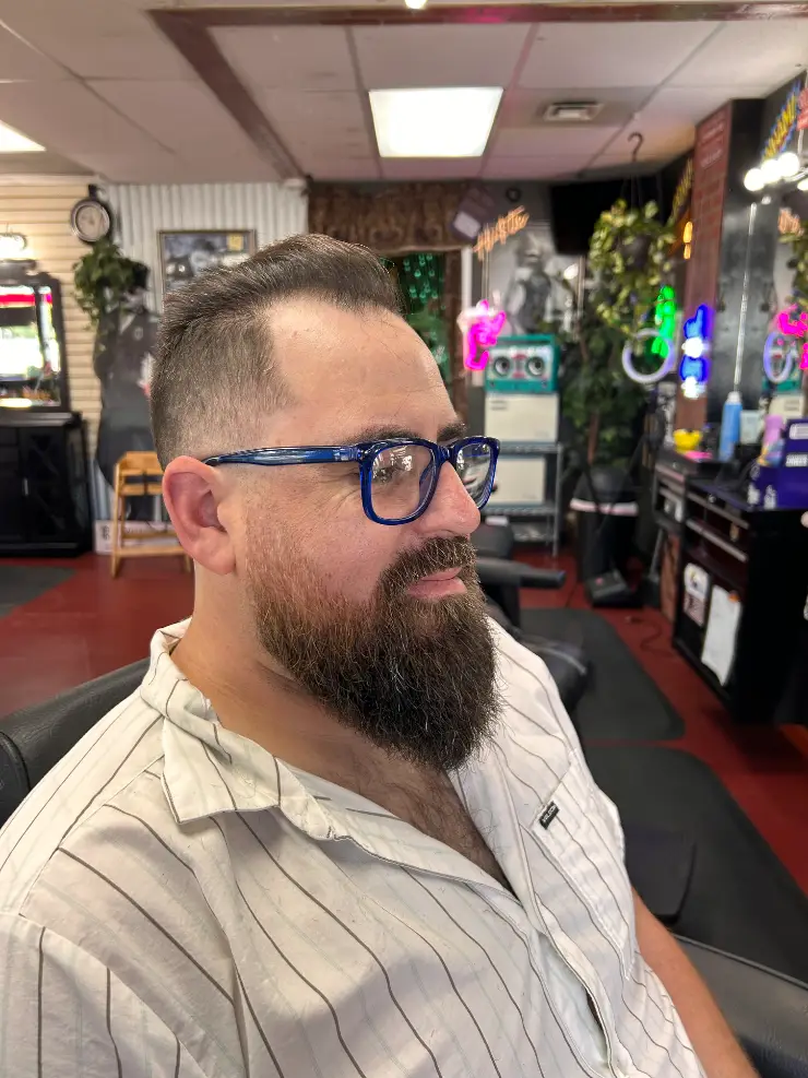 Beard trim and shape