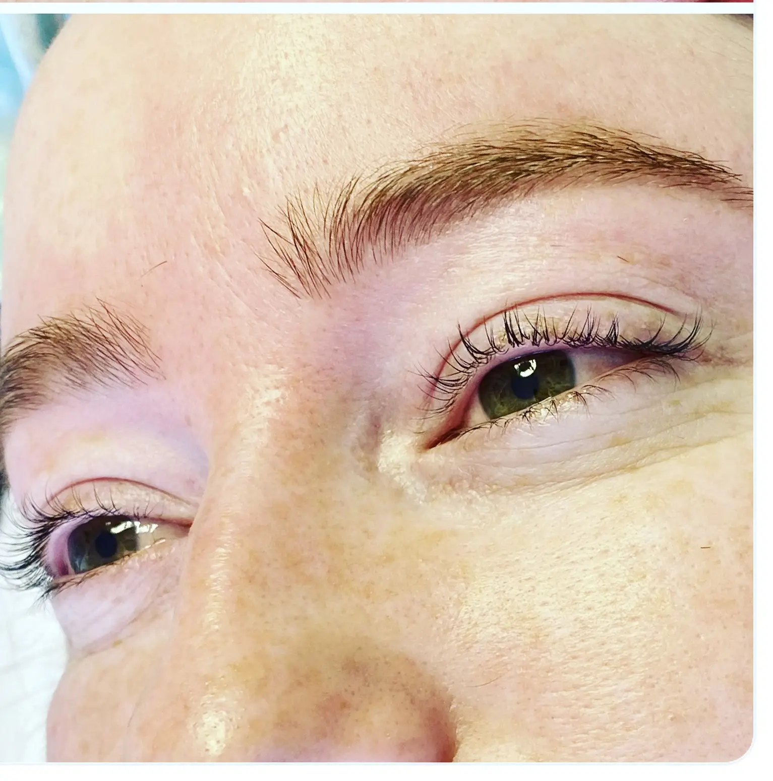 Lash Lift & Tint + Brow Shape /tint