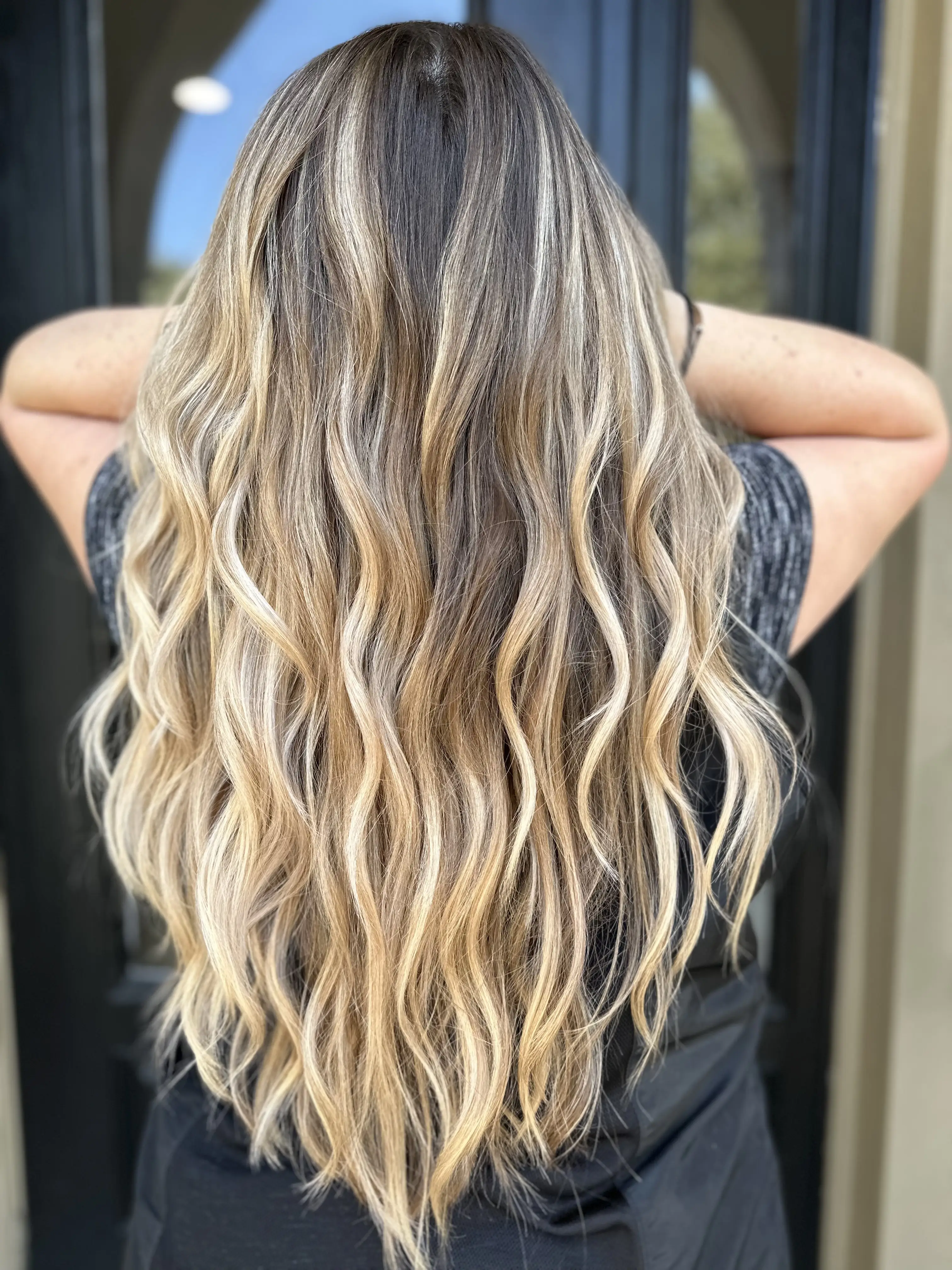 NEW GUEST | Signature Blonding Experience