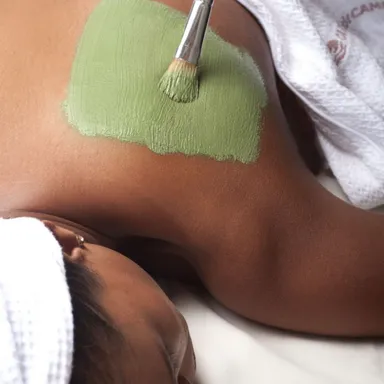 VÉRA Back Facial