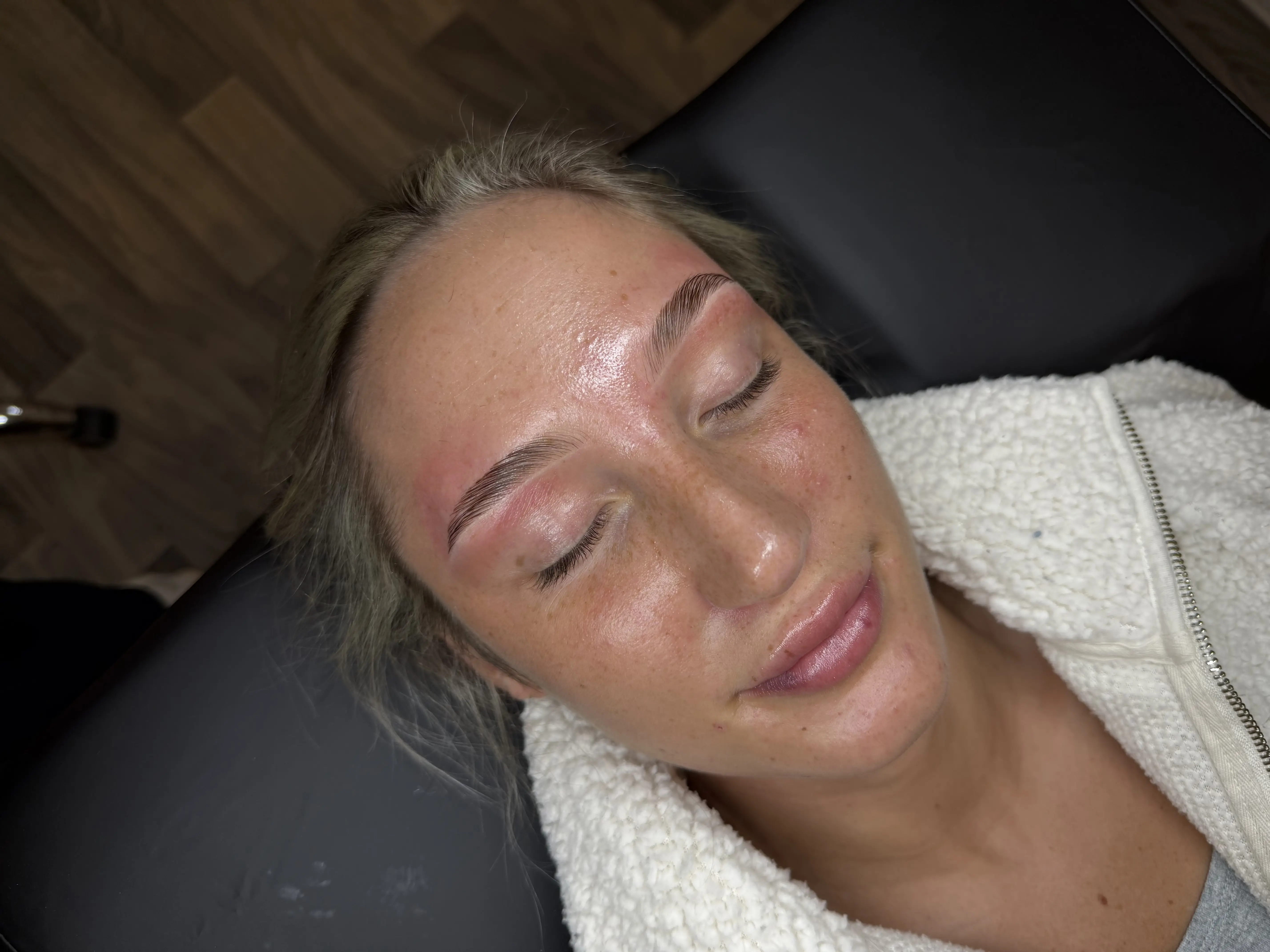 Brow Lamination + Wax