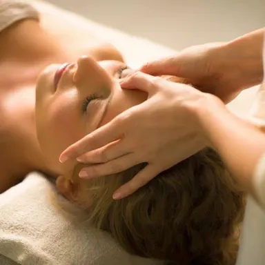 VÉRA Essential | Express Facial
