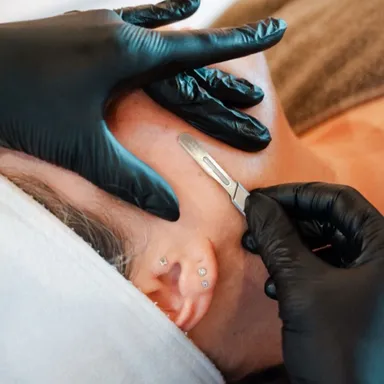 VÉRA Smooth | Dermaplane 
